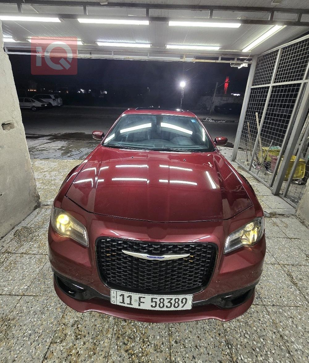كرايسلر 300